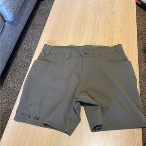 KUIU Men's Athletic Shorts - Olive